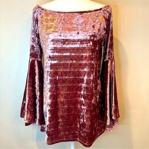 BLVD Pink Bell Sleeve Blouse Women S/M Crushed Velvet Velour Flare Y2K Stretch